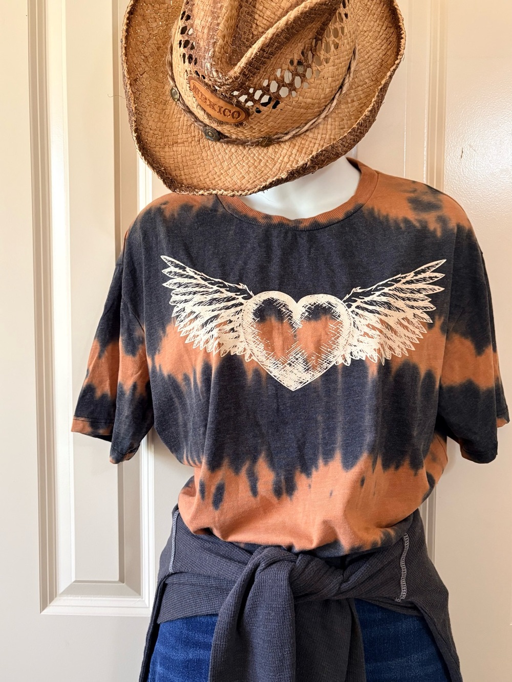 Tie-Dye Winged Heart Graphic Tee - Black & Rust, M
